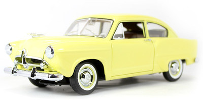 

Maisto 1951 Kaiser Henry J 1:18 Sunstar(Yellow)