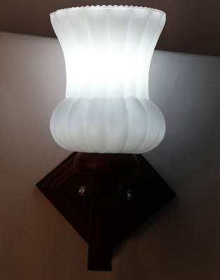 

Limelight Wallchiere Wall Lamp
