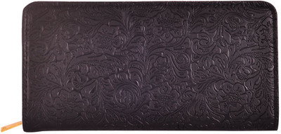 

Hawai Casual Black Clutch