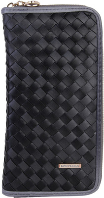 

Lino Perros Casual Black Clutch