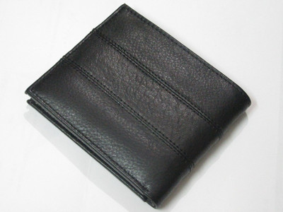 

eXcorio Men Black Genuine Leather Wallet(8 Card Slots)