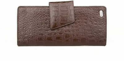 

Kara Casual Clutch