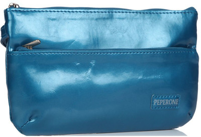 

Peperone Casual Blue Clutch