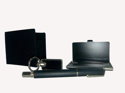 

Giant Roots Men Black Artificial Leather Wallet(5 Card Slots)