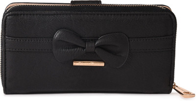 

Diana Korr Casual Black Clutch