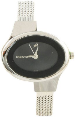 Fastrack NE6015SM02 Analog Watch   Watches  (Fastrack)