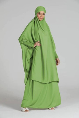 HouseOfCommon Crepe Self Design Abaya With Hijab(Green)