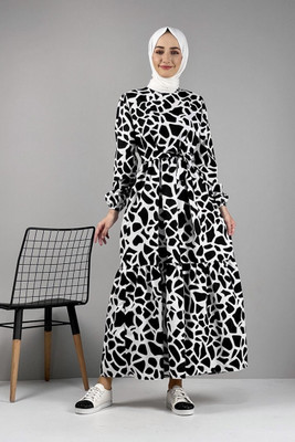 bhavyata Crepe Printed Abaya(White)