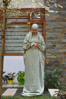 ANBA Crepe Solid Abaya With Hijab(Green)