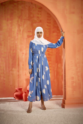 SARINKU Georgette Self Design Abaya(Grey)
