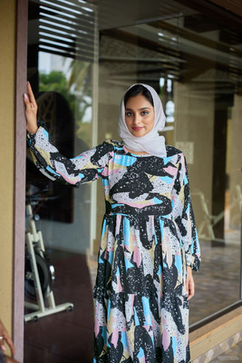 BHAYATA Nida Matte Abaya(Multicolor)