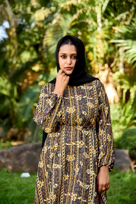 SARINKU Nida Matte Self Design Abaya(Brown)