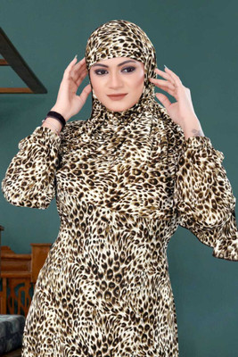 Unstop Polyester Solid Burqa With Hijab(Black, Gold)