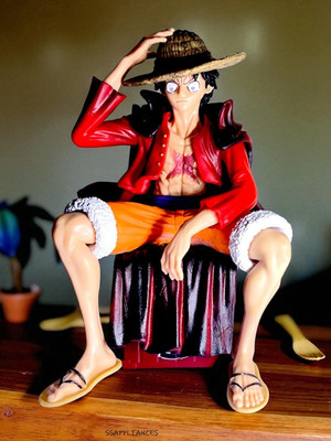 SSAppliances Luffy Sitting on Stool Action Figure | Anime Collectible with 1 Extra Face & Hat(Multicolor)