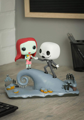 Funko Pop Movie Moment: Nightmare Before Christmas - Jack and Sally On The Hill Collec(Multicolor)