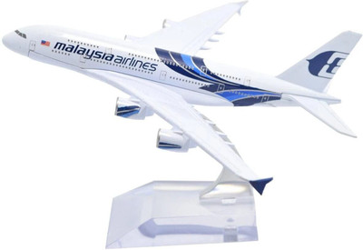 Wellingston Die Cast Aircraft Malaysia Airlines 16 Cm Scale, Highly Detailed Display Décor(White)
