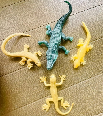 Tik C Animal toys crocodile and lizard(Multicolor)