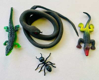 Tik C animal toys rubber crocodile,lizard,snake and ant gang set(Multicolor)