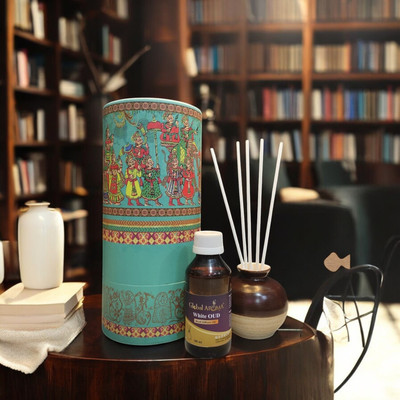 GLOBAL AROMA Ethenic Pot Reed Set White Oud Fragrance Diffuser Set POT-W-FIBER STICKS-WHITE OUD-100ML(100 ml)