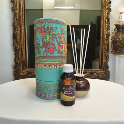 GLOBAL AROMA Violet Diffuser Set Ethenic Pot Reed Diffuser Violet Fragrance,Indian Art,Home Decor,Aromatic Diffuser(100 ml)