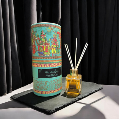 GLOBAL AROMA Reed Diffuser Set Vanila Oud Fragrance Diffuser Set CUBE-VANILAOUD-100ML-W-FIBER(100 ml)