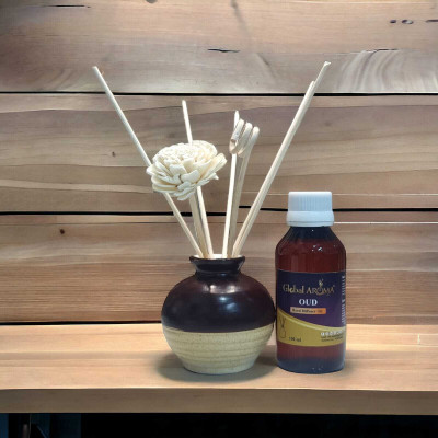 GLOBAL AROMA OUD Diffuser Set OUD Reed Diffuser Set-100 ml | Toxin-Free | Fine-Living Fragrance for Office, Home and Stress Relief | Mood Enhancer(100 ml)