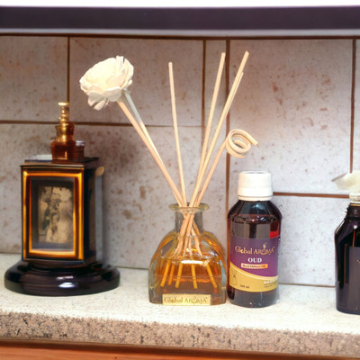 GLOBAL AROMA Oudh Diffuser Set Oudh Reed Diffuser Set 100ML,Fragrance for Office, Home, Gym and Yoga | Mood Enhancer, Smoke Less Room Freshener for Home(100 ml)