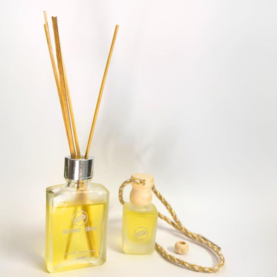 Retro Vibes Lemon Reed Car Freshener Diffuser Set Lemon Reed Diffuser Set With Bamboo Sticks & Hanging Car Perfume Set(30 ml)