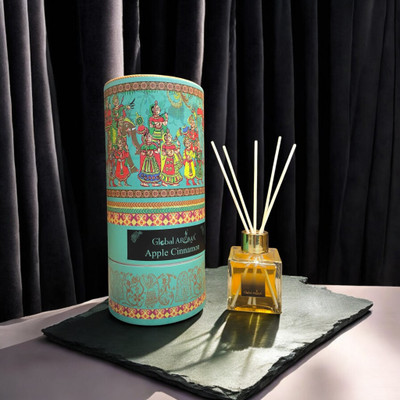 GLOBAL AROMA Reed Diffuser Set Apple Cinnamon Fragrance Diffuser Set CUBE-APPLE-CINNAMON-100ML W-FIBER(3 x 33.33 ml)
