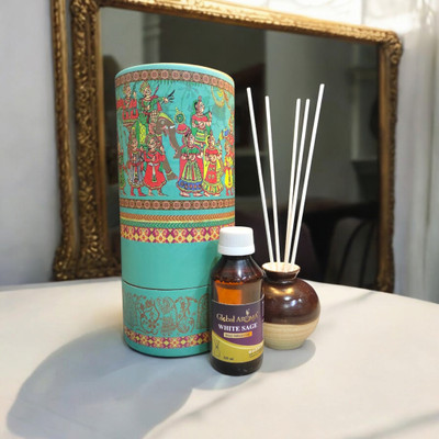 GLOBAL AROMA Reed White Sage Fragrance Diffuser Set Ethenic Pot Reed Diffuser White Sage Fragrance,Indian Art,Home Decor,Aromatic Diffuser(100 ml)