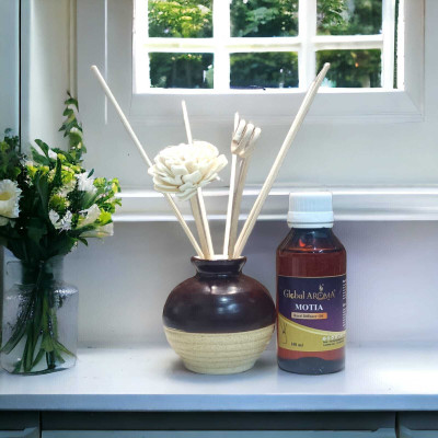 GLOBAL AROMA MOTIA Diffuser Set Motia Reed Diffuser Set-100 ml | Toxin-Free | Fine-Living Fragrance for Office, Home and Stress Relief | Mood Enhancer(100 ml)