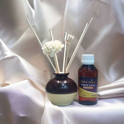 GLOBAL AROMA WHITELILY Diffuser Set Whitelily Reed Diffuser Set-100 ml | Toxin-Free | Fine-Living Fragrance for Office, Home and Stress Relief | Mood Enhancer(100 ml)
