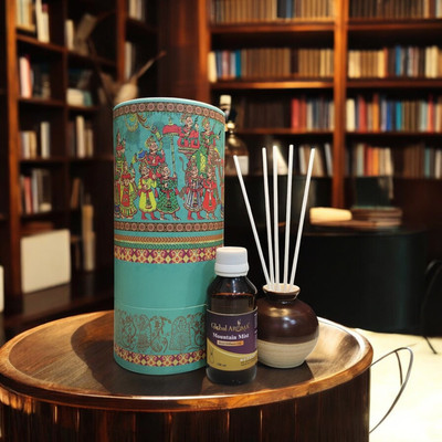 GLOBAL AROMA Ethenic Pot Reed Set Mountain Mist Fragrance Diffuser Set POT-W-FIBER STICKS-MOUNTAIN MIST-100ML(100 ml)