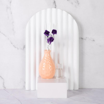 The June shop Raindrop Vase Reed Diffuser Natural Fragrance for Lavishing Lavender Portable Room Air Purifier(White)