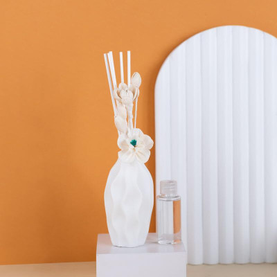 The June shop Contemporary Vase Reed Diffuser (Lively Rose) Portable Room Air Purifier(White)