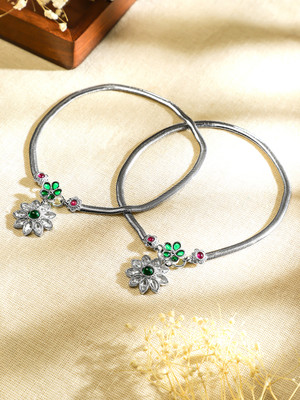 RUBANS Set of 2 Oxidised Silver-Plated Ruby & Emerald Kundan Stones Floral Charm Brass Anklet(Pack of 2)