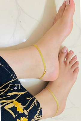Kunjus Artificial Beads and Crystal Handmade Golden Brass Anklet(Pack of 2)