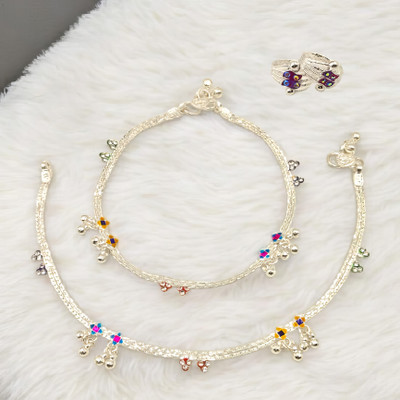UVX fashion & tech Trendy silver plated alloy anklets Payals with toe ring in trendy designs. Alloy, Silver Anklet