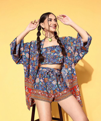 Berrylush Top Regular Shorts Co-ords Set with Shrug