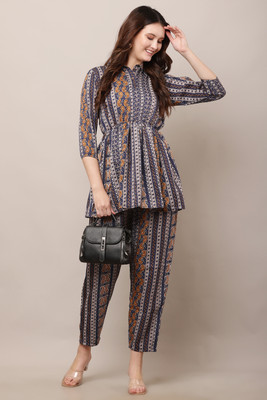 ROZEN COLLECTION Tshirt Pant Co-ords Set