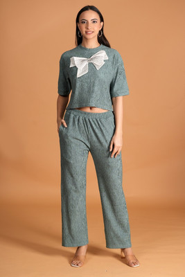 Belvik Women Printed Green Top & Pyjama Set