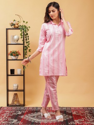 Saroj Attire Women Kurti Pant Set