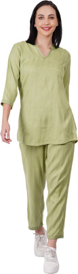 Navlika Women Kurta Pant Set