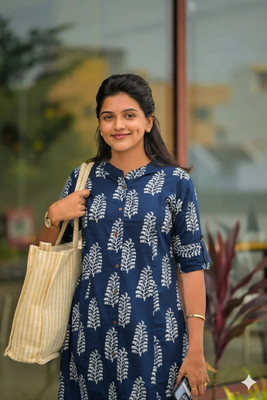 Sarbiya Women Kurta Palazzo Set