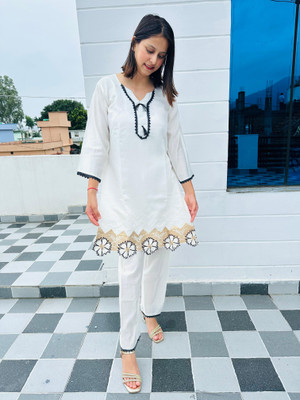 Attire Arc Women Kurta Pant Set