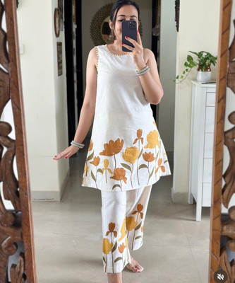 The Skyler's Women Kurta Palazzo Set