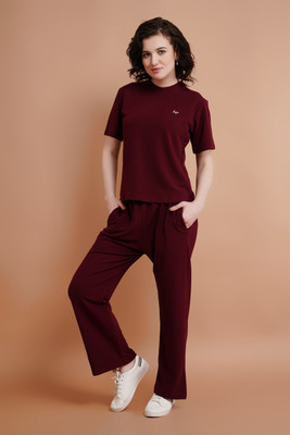 Lugo Women Solid Red Night Suit Set