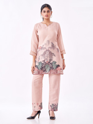 Amchoor Women Kurti Pant Set