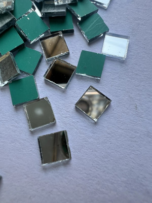 MAHANT SQUARE SHAPE SILVER MIRROR FOR LIPPAN ART 5MM 50GM 600PIECE