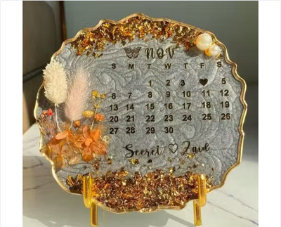 J B Creations 8 inch agate round mould for resin with multicoloured dried flowers box